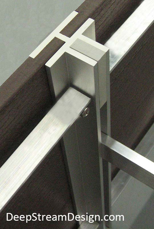 Studio photo showing how DeepStream's trademark T leg allows the construction of modular multi-section Commercial Mariner Planters of unlimited length.